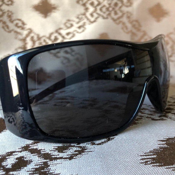 D&G Sunglasses - Picture 4 of 4